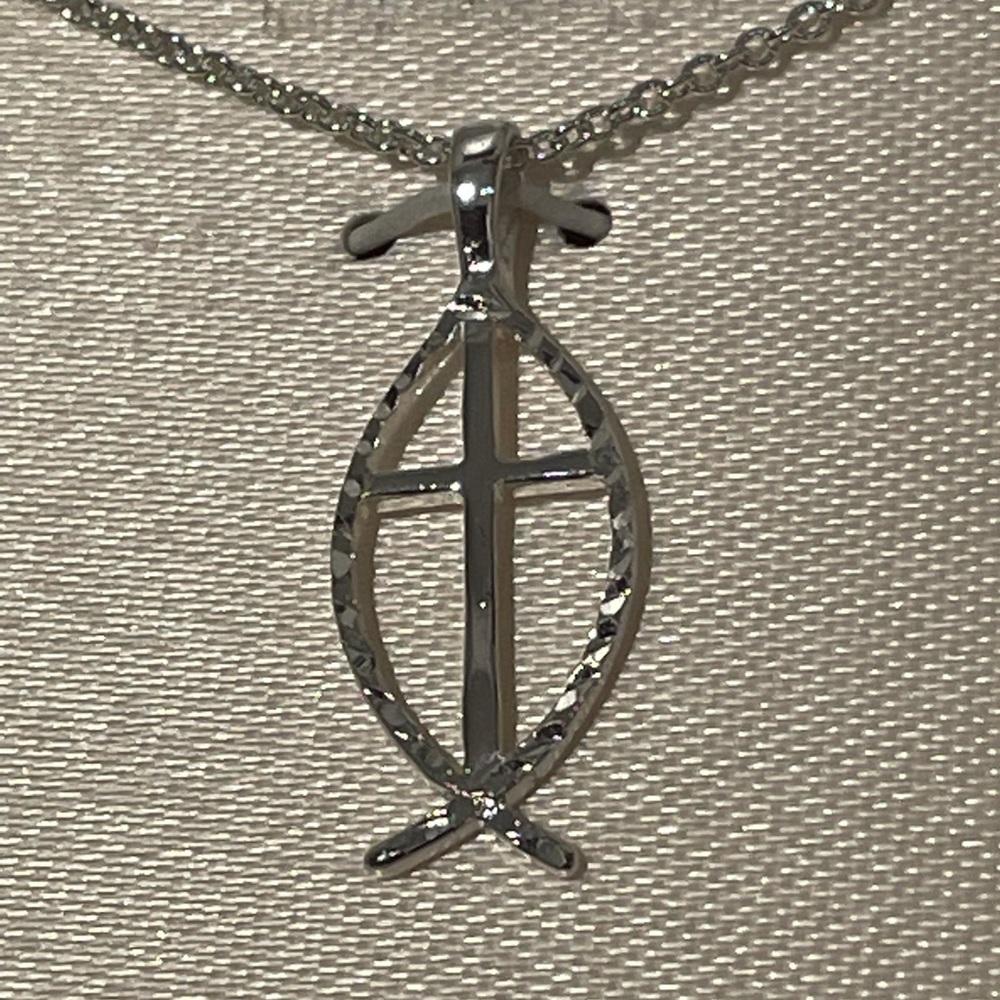 925 Sterling Silver Stamped Madison Studio Cross Pendant Necklace NIB